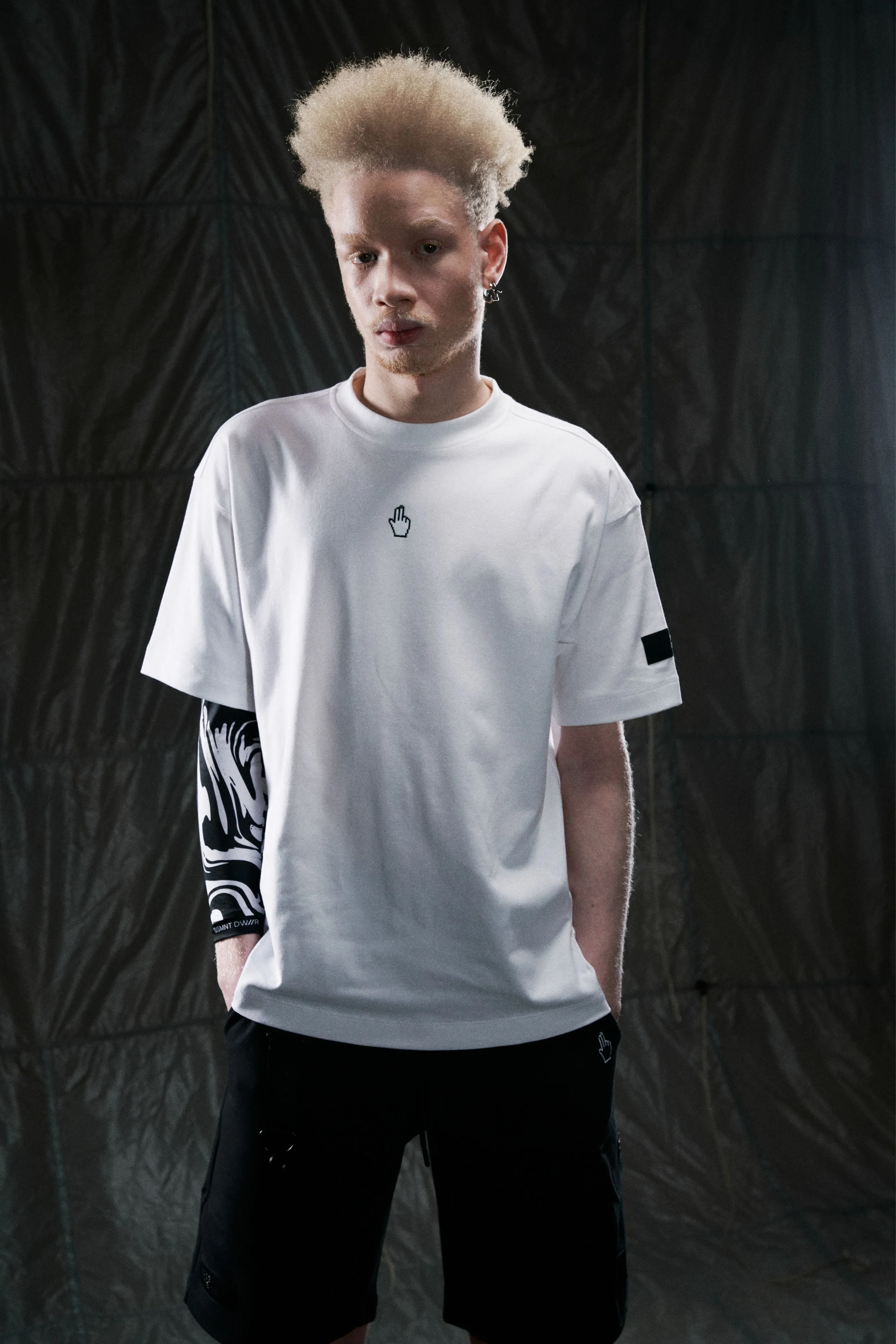 BASEMENT DWE//ER Short Sleeve T-Shirt Shirt White