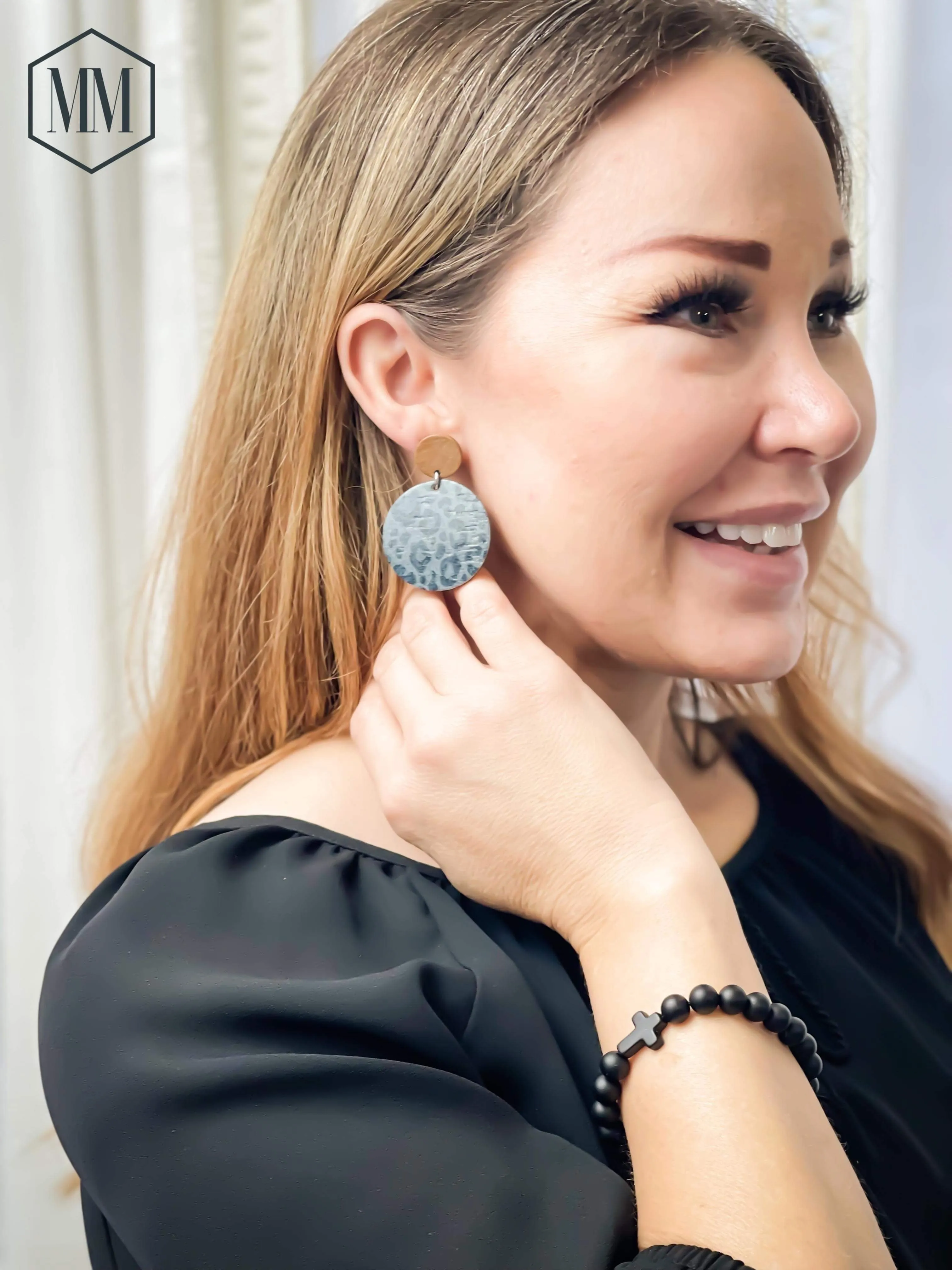 Cork Leather Round Earring Fine Glitter Black