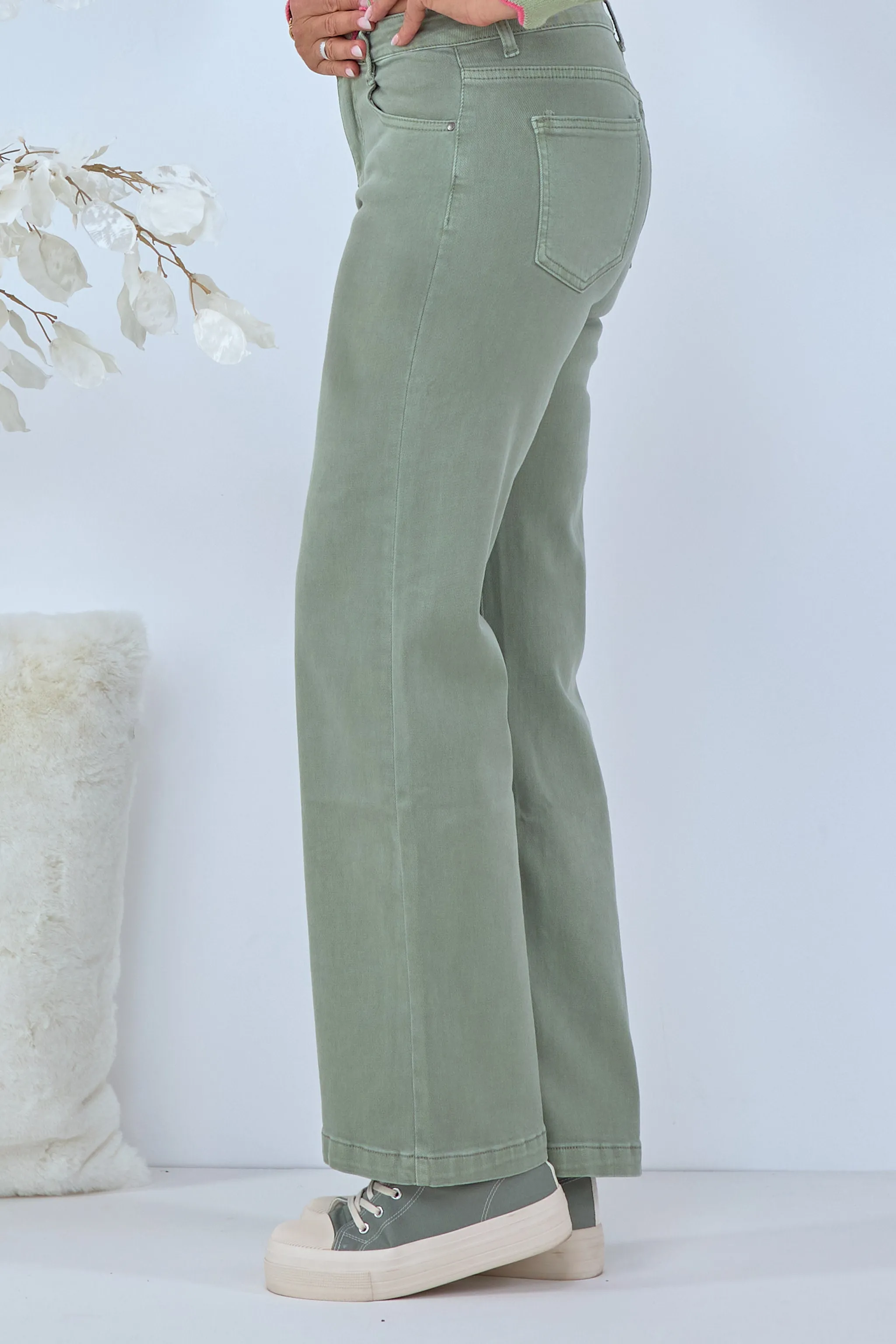 Jeans im Marlene Style, khaki